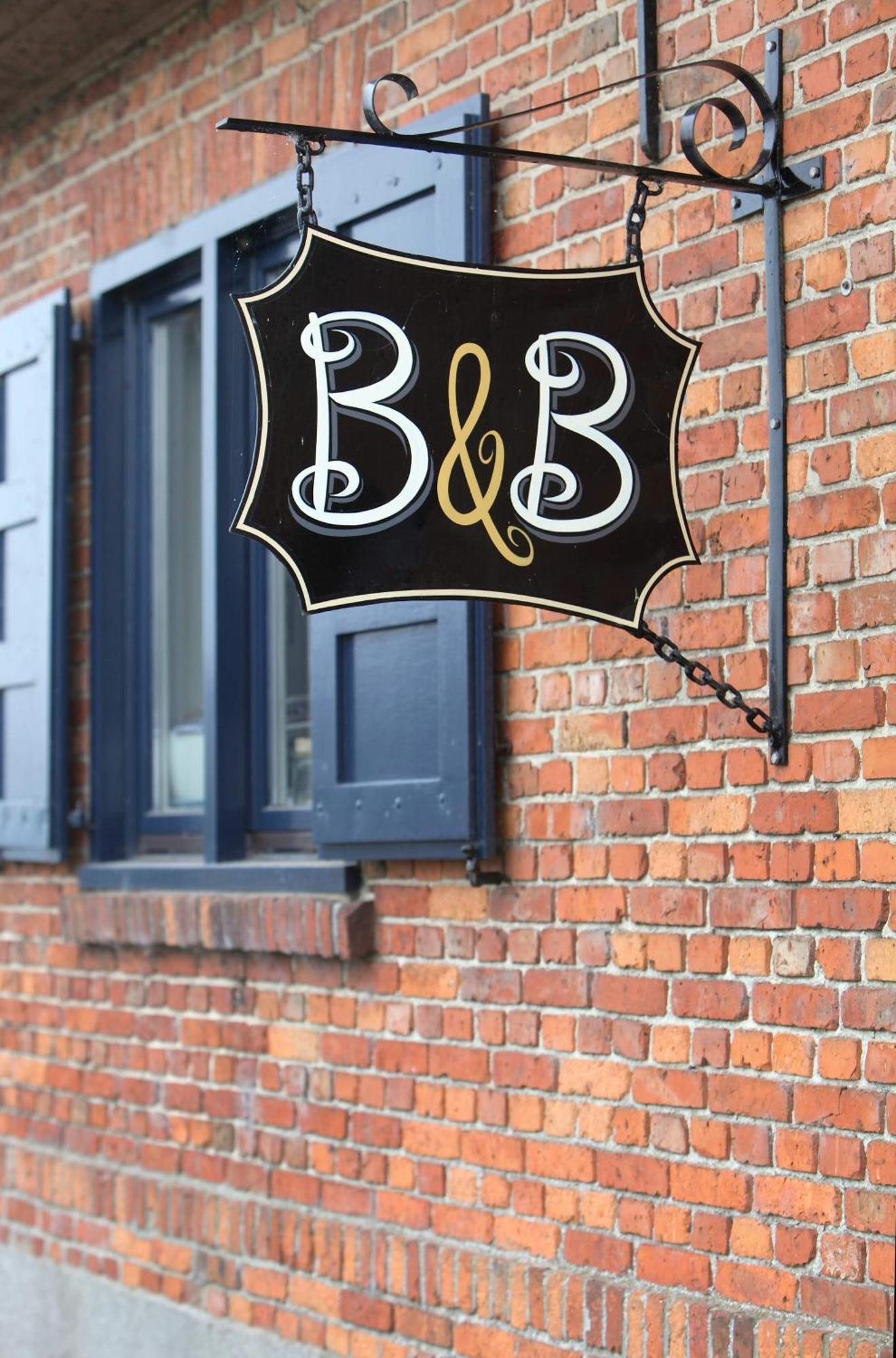 B&B Back2Front Boezinge Szoba fotó